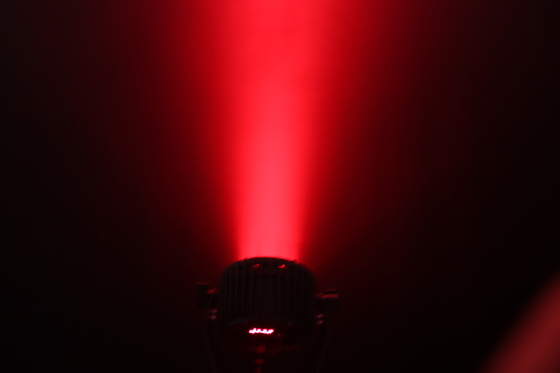 Trong nhà 7x3 Watt 23W RGBW 3 TRONG 1 Đèn LED nhỏ phẳng có thể chiếu sáng Giặt sân khấu chuyên nghiệp